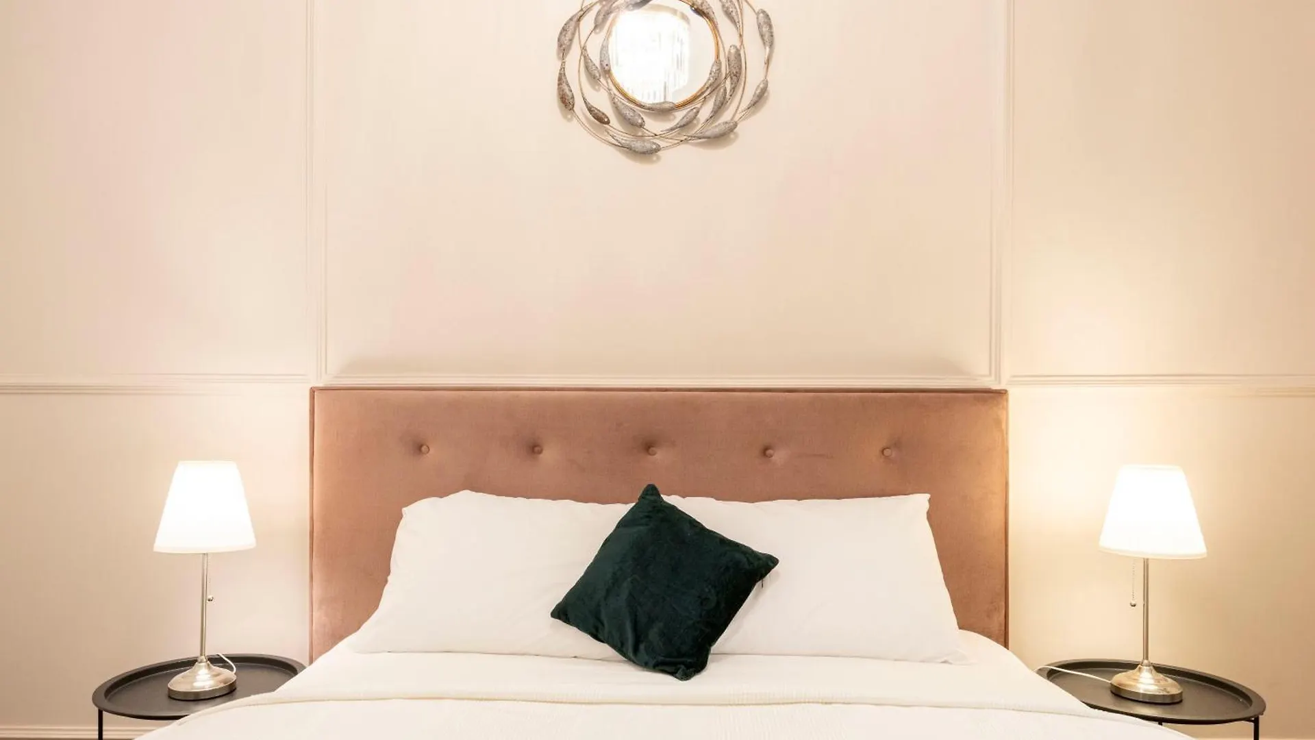 Exclusive Downtown Quentin Residence By Prestige Homes Budapest Ungheria