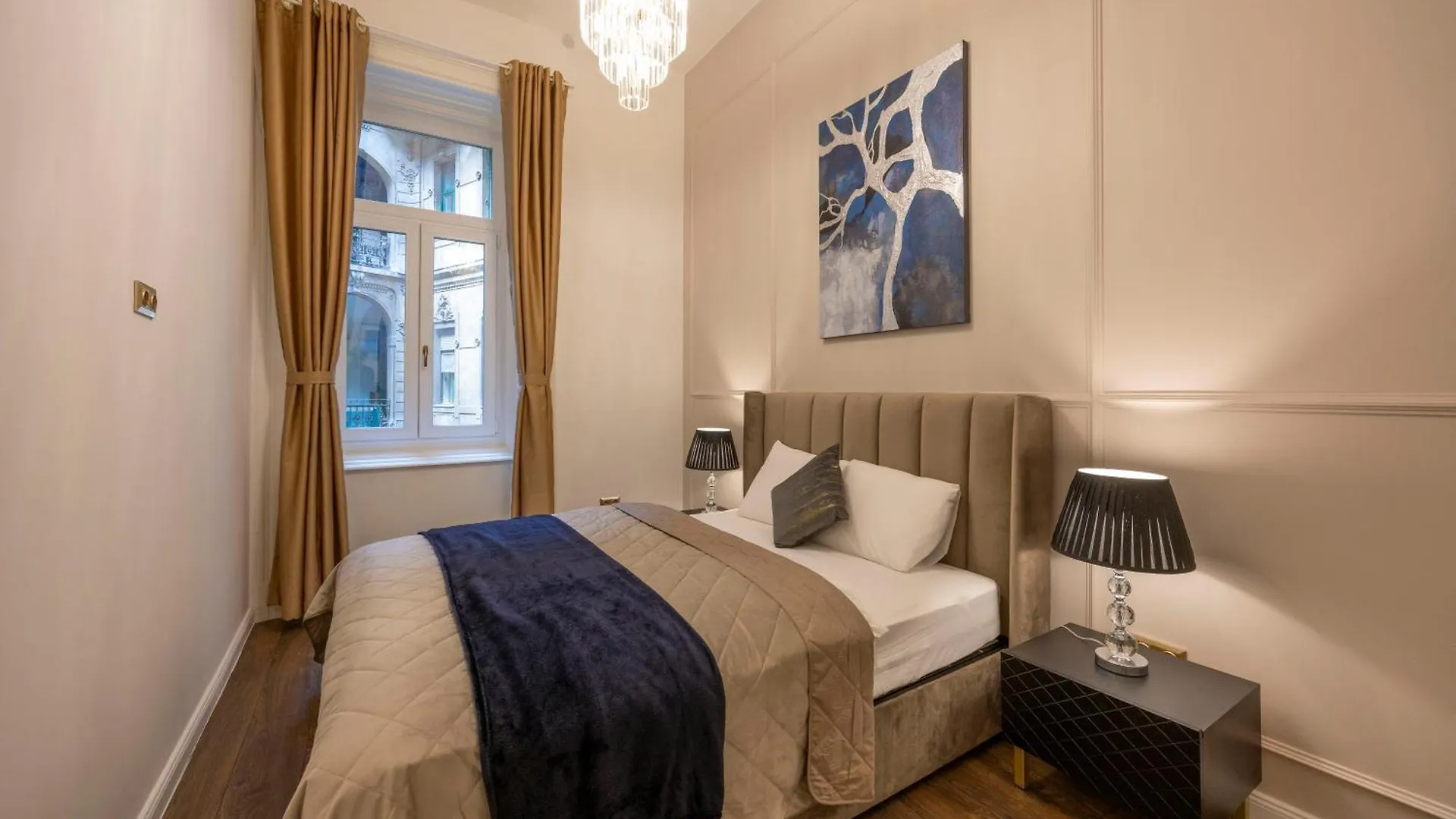 Exclusive Downtown Quentin Residence By Prestige Homes Budapest Appartamento