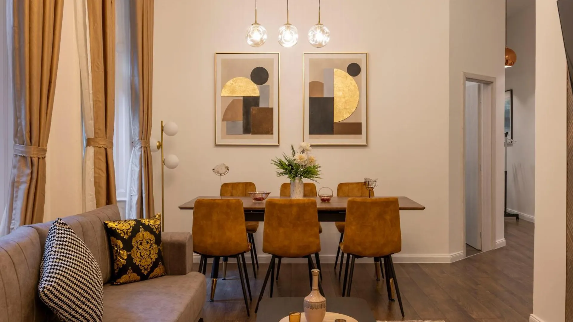 Exclusive Downtown Quentin Residence By Prestige Homes Будапешт 0*,  Венгрия